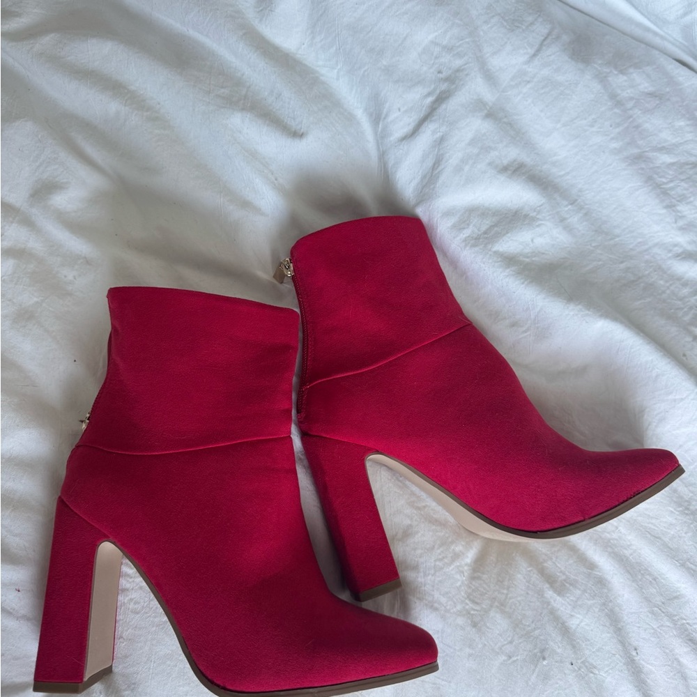 Red heeled bootie